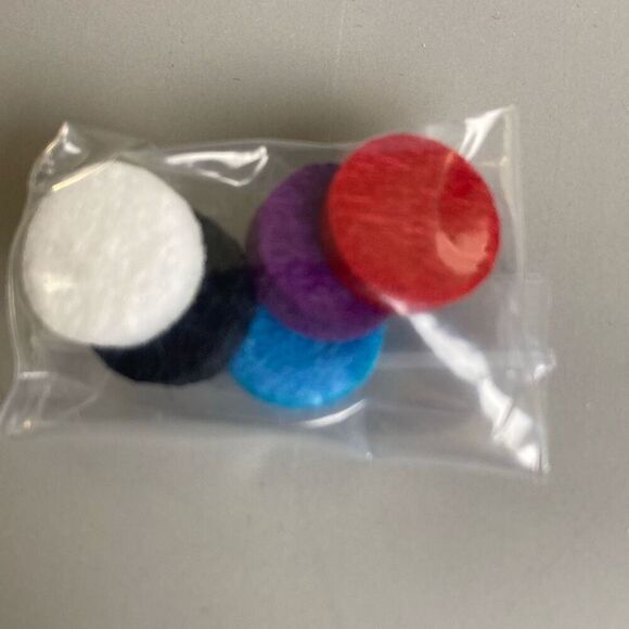 MiaLisa‎ Paw Print Oils Locket with Oils Pads NWT - Picture 3 of 6